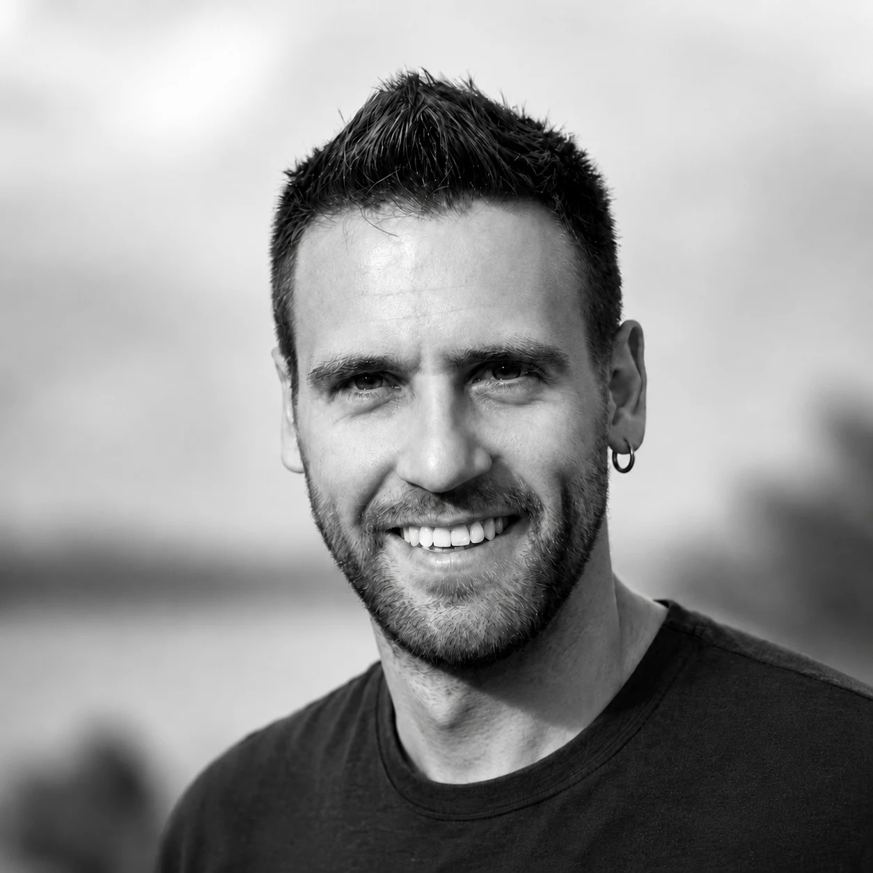 Retrato en blanco y negro de Miguel CM